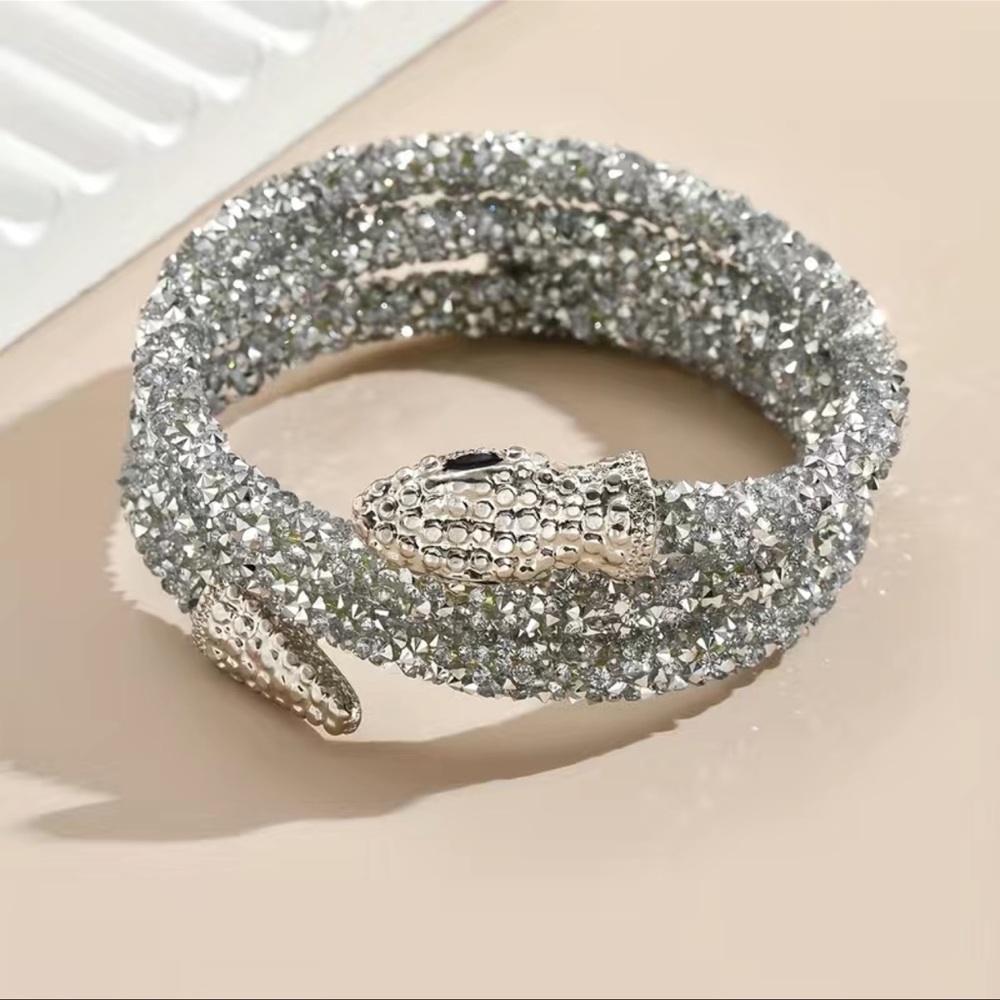 Stardust Serpent: Convertible Snake Necklace/Bracelet - Picture 3 of 4